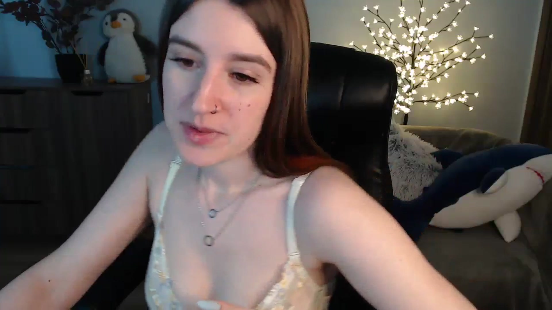 Gallery image thumbnail from Brocard's myfreecams stream on, 07/23/2023, 12:40 image 3 of 20