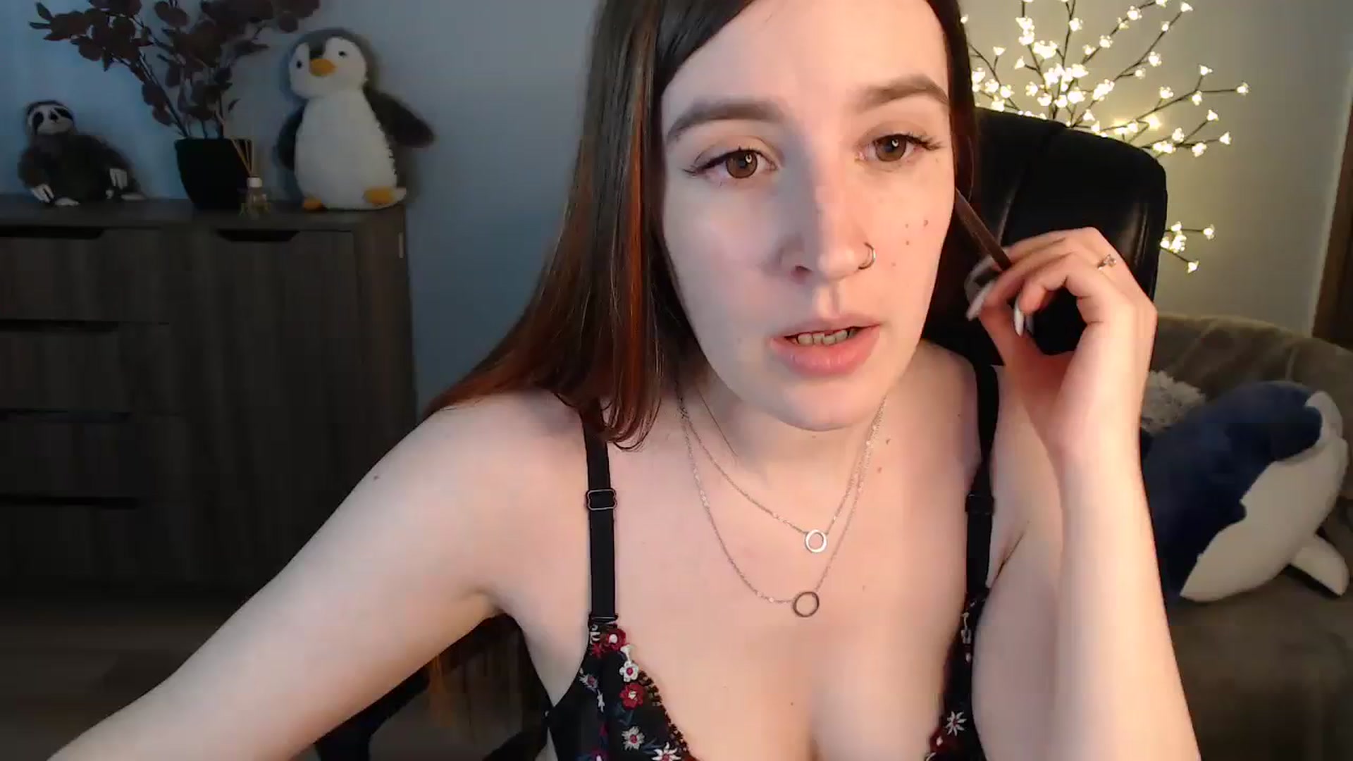 Gallery image thumbnail from Brocard's myfreecams stream on, 07/24/2023, 10:14 image 18 of 20