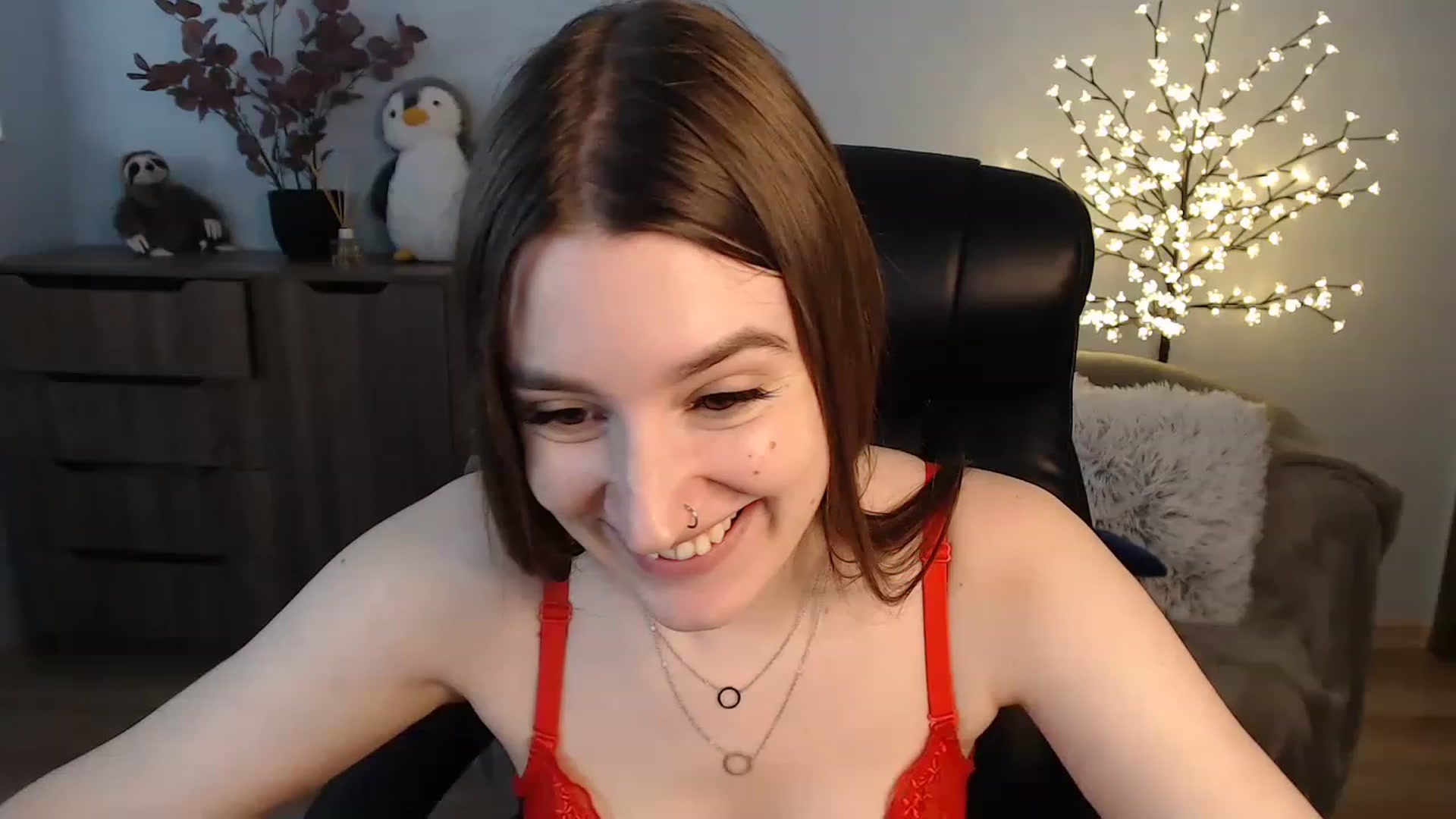 Gallery image thumbnail from Brocard's myfreecams stream on, 07/26/2023, 08:29 image 2 of 20