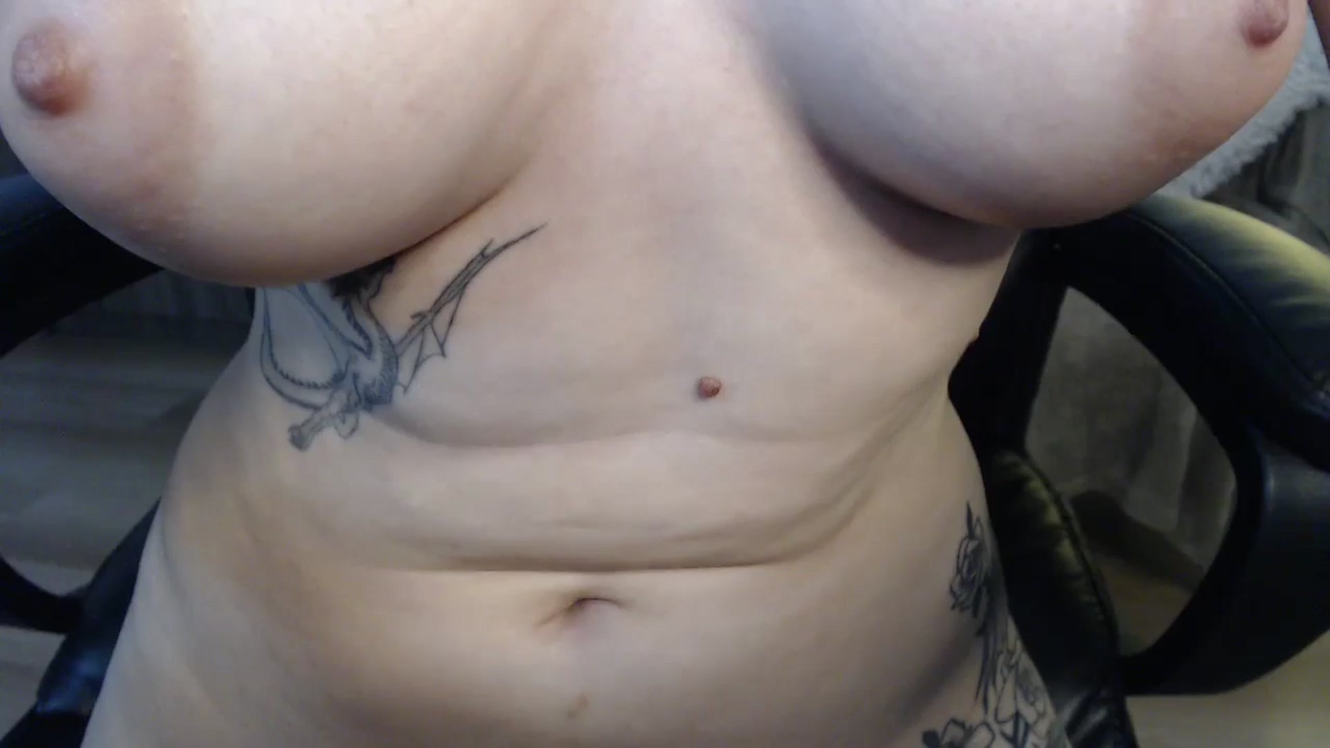 Gallery image thumbnail from Brocard's myfreecams stream on, 08/05/2023, 11:30 image 8 of 20