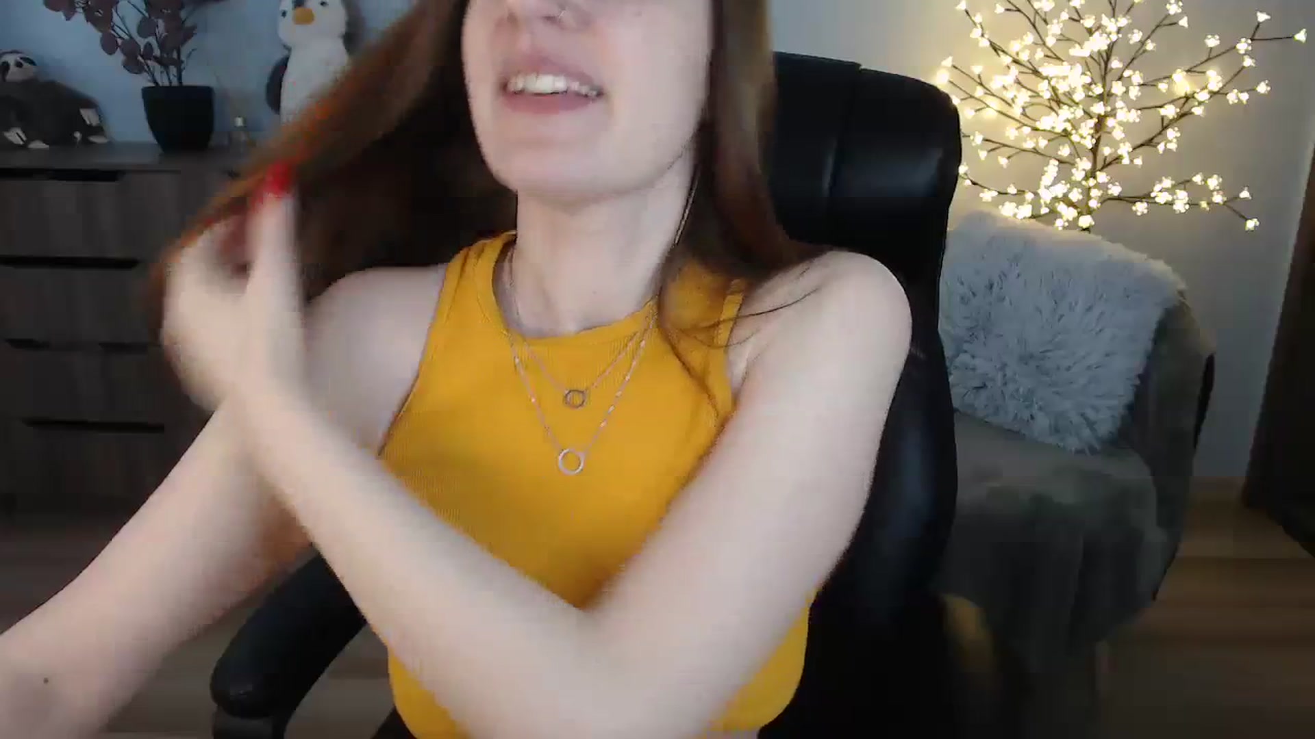 Gallery image thumbnail from Brocard's myfreecams stream on, 08/10/2023, 10:23 image 2 of 20