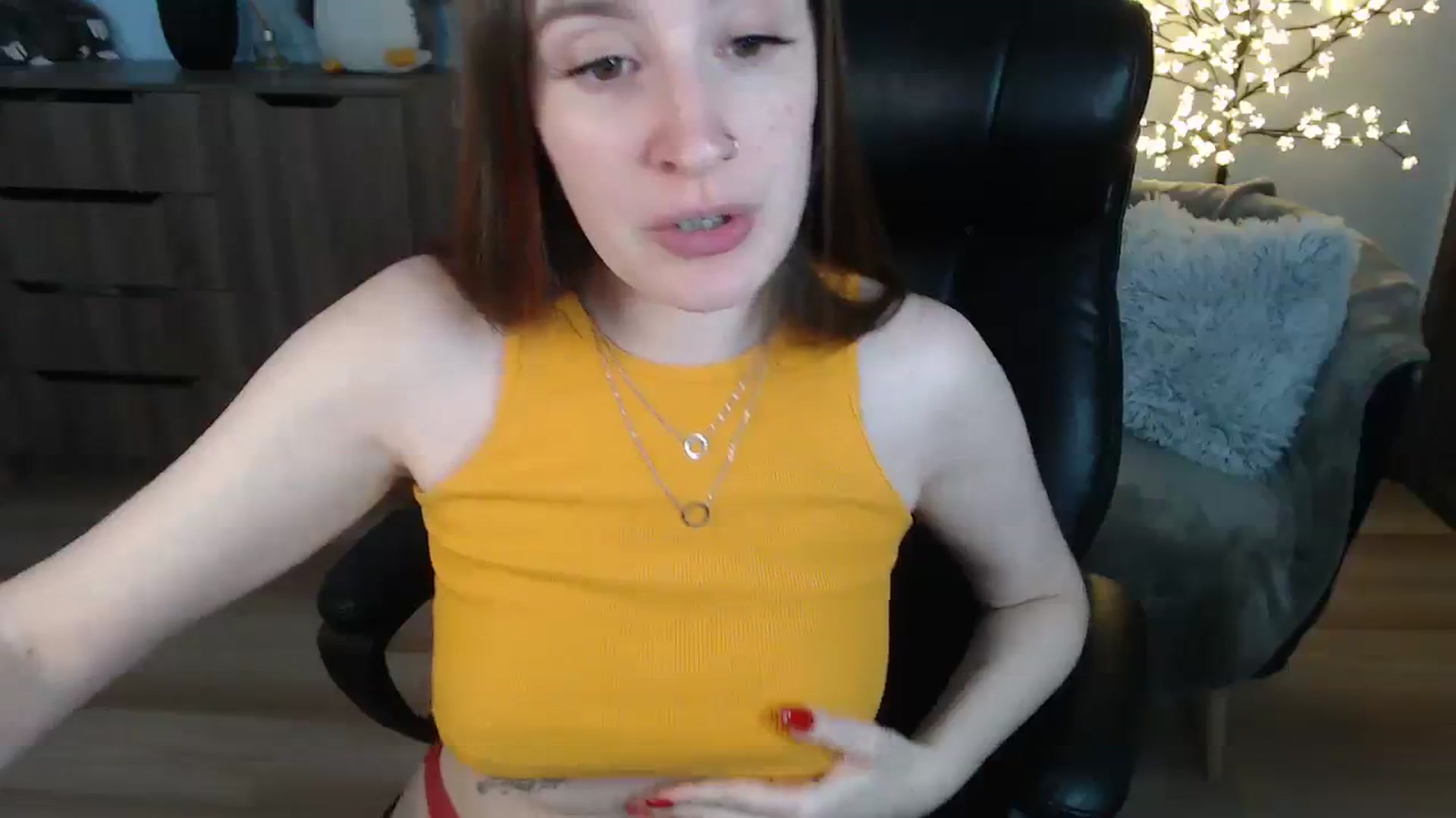 Gallery image thumbnail from Brocard's myfreecams stream on, 08/10/2023, 13:12 image 3 of 20
