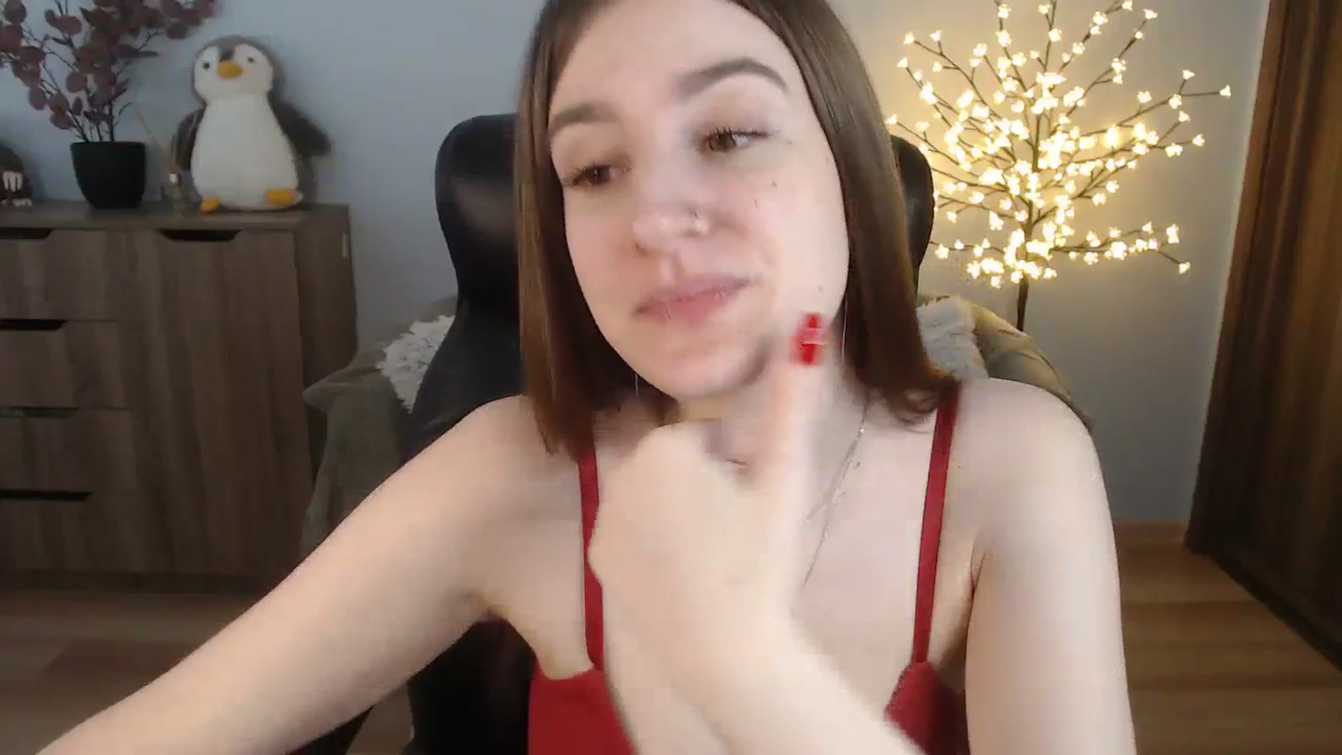 Gallery image thumbnail from Brocard's myfreecams stream on, 08/18/2023, 09:44 image 2 of 20
