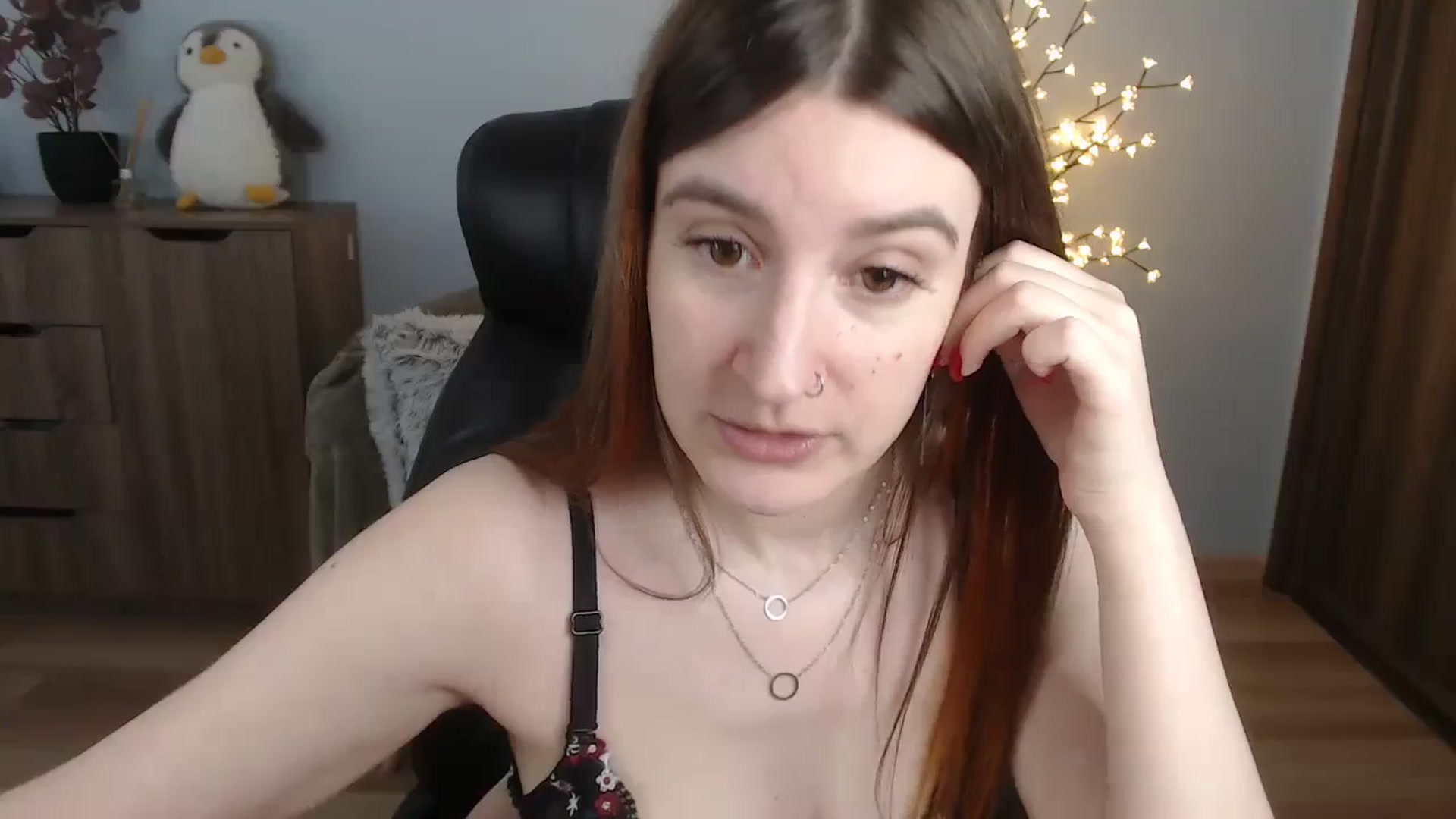 Gallery image thumbnail from Brocard's myfreecams stream on, 08/22/2023, 08:39 image 15 of 20
