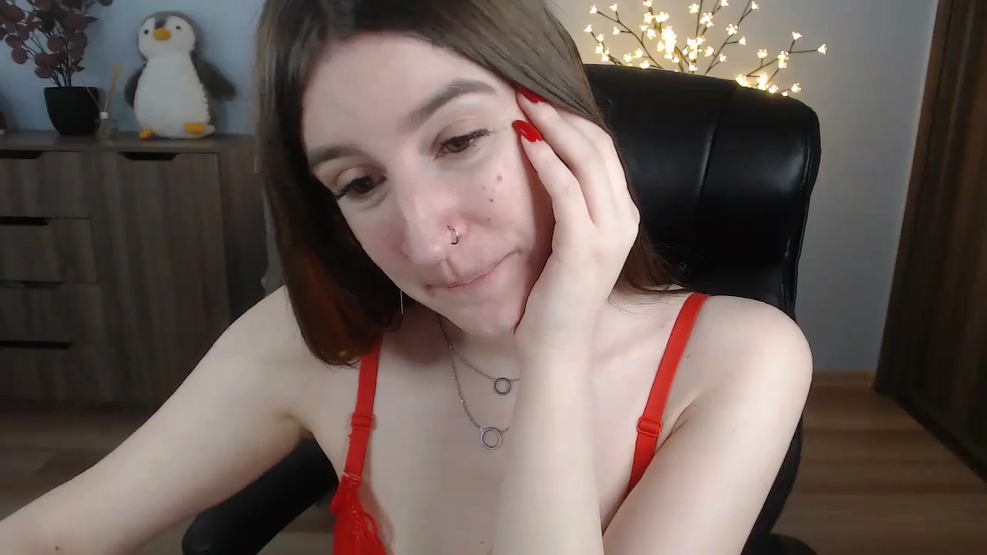 Gallery image thumbnail from Brocard's myfreecams stream on, 08/23/2023, 09:31 image 6 of 20