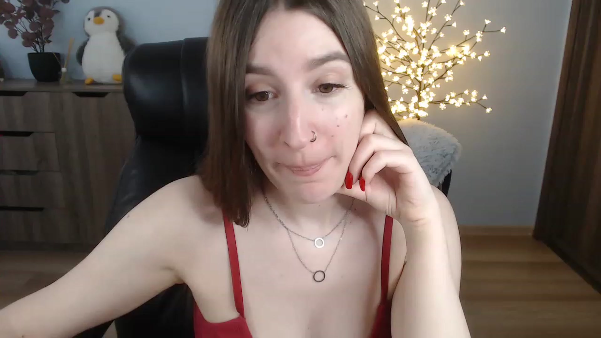 Gallery image thumbnail from Brocard's myfreecams stream on, 08/24/2023, 08:54 image 11 of 20