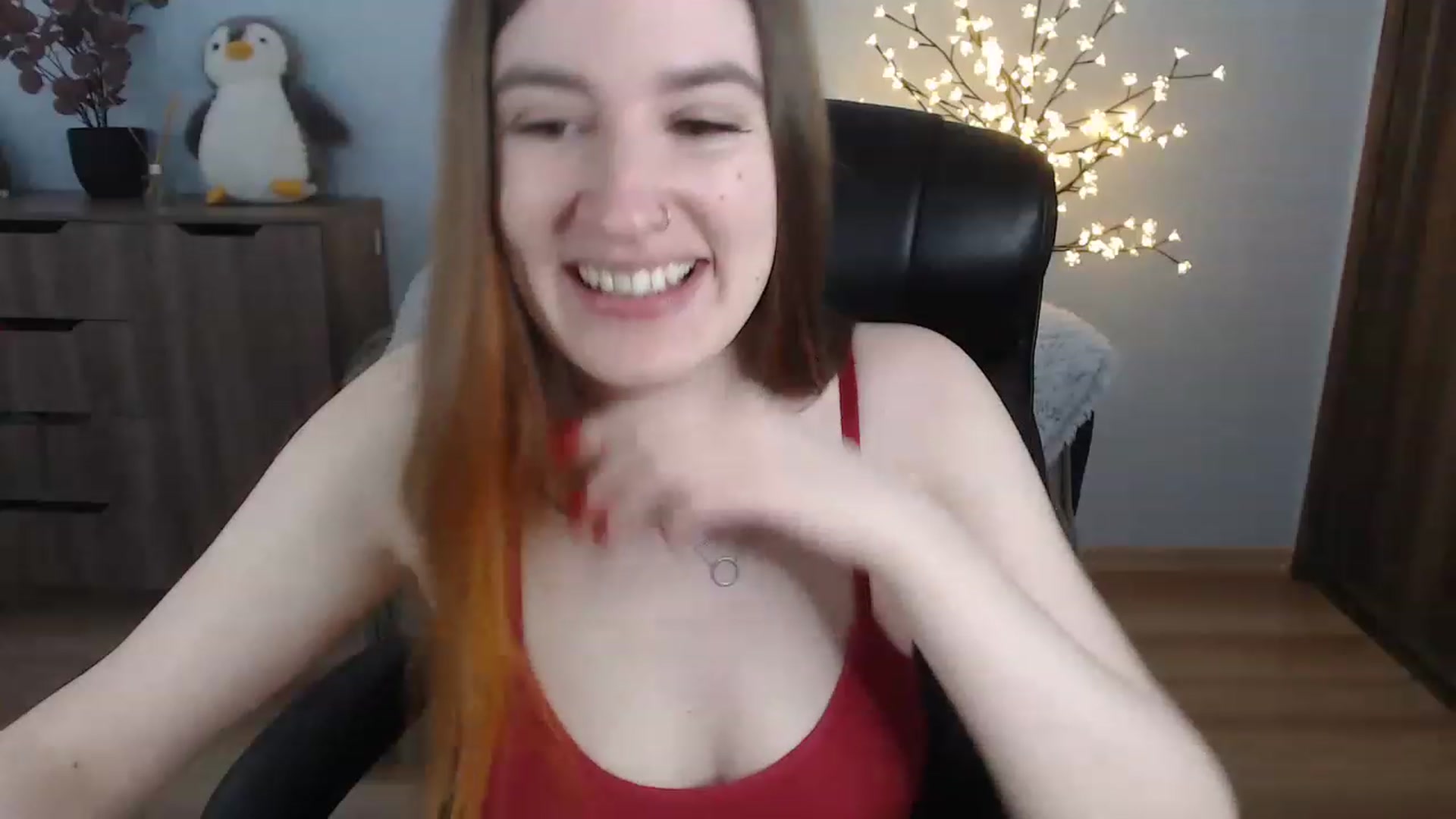 Gallery image thumbnail from Brocard's myfreecams stream on, 08/24/2023, 08:54 image 3 of 20