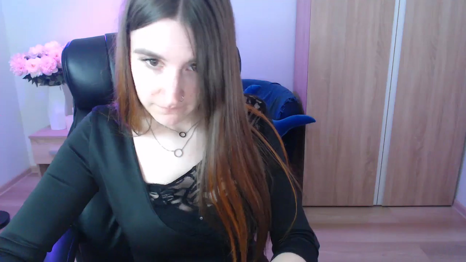 Gallery image thumbnail from Brocard's myfreecams stream on, 09/19/2023, 10:19 image 4 of 20