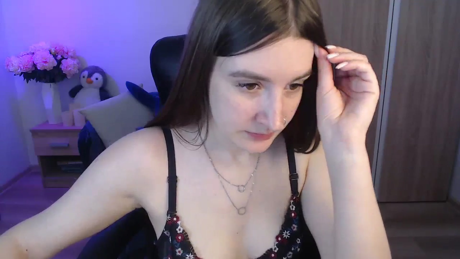 Gallery image thumbnail from Brocard's myfreecams stream on, 10/15/2023, 11:20 image 8 of 20