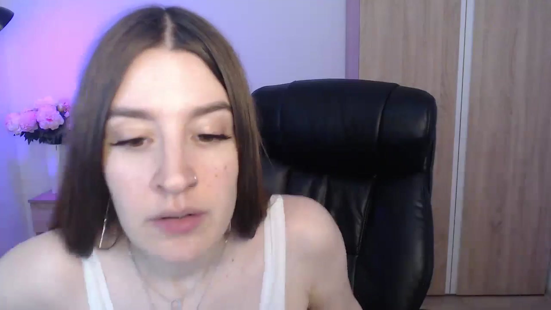 Gallery image thumbnail from Brocard's myfreecams stream on, 11/06/2023, 11:08 image 12 of 20