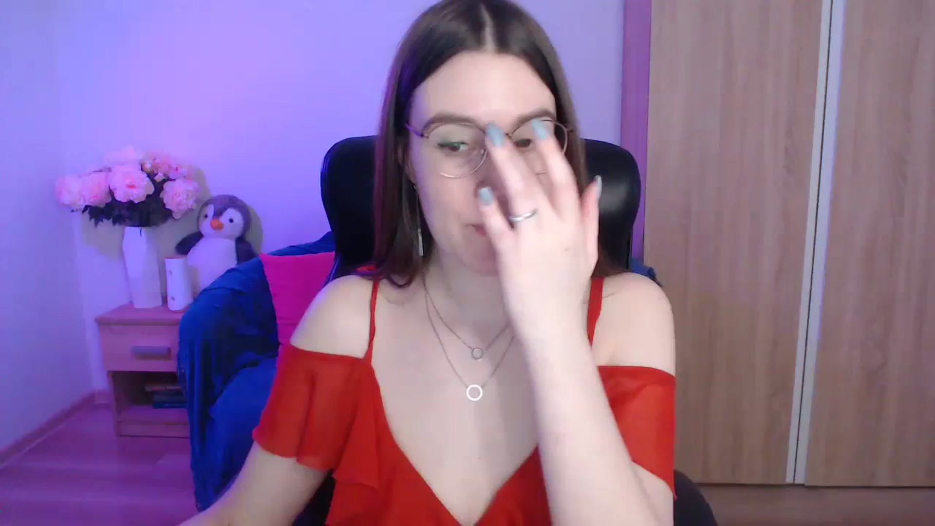 Gallery image thumbnail from Brocard's myfreecams stream on, 12/01/2023, 13:09 image 1 of 20