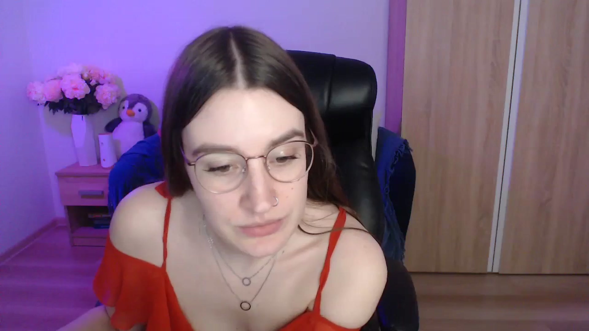 Gallery image thumbnail from Brocard's myfreecams stream on, 12/01/2023, 13:09 image 16 of 20