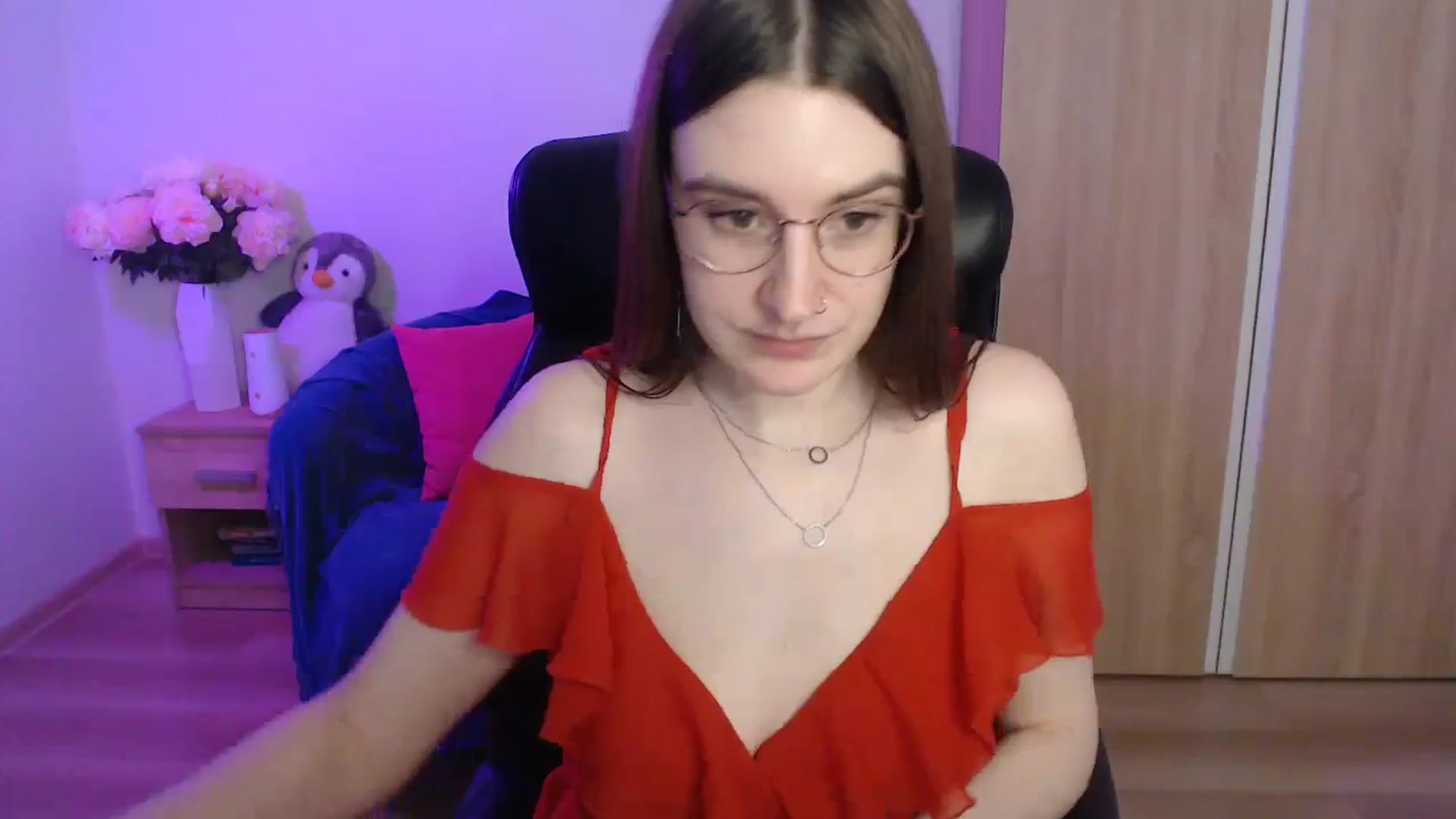 Gallery image thumbnail from Brocard's myfreecams stream on, 12/01/2023, 13:09 image 7 of 20
