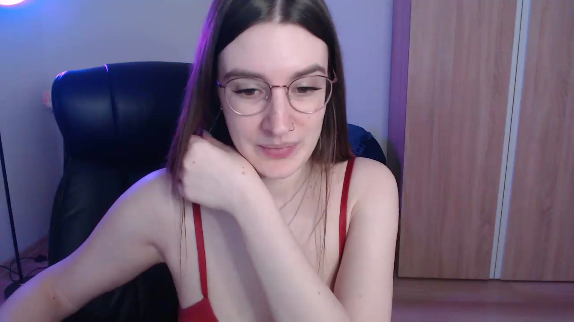 Gallery image thumbnail from Brocard's myfreecams stream on, 12/03/2023, 11:36 image 9 of 20