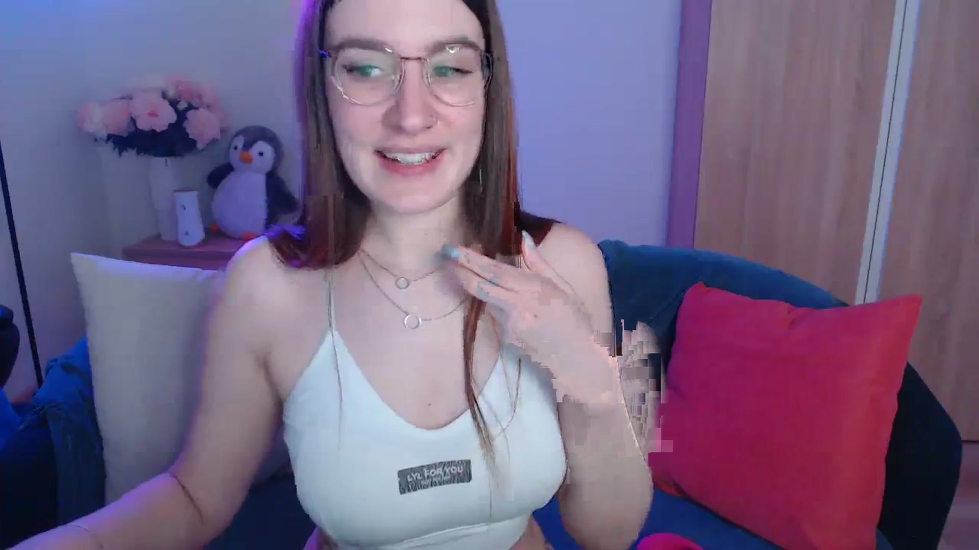 Gallery image thumbnail from Brocard's myfreecams stream on, 12/05/2023, 12:28 image 16 of 20
