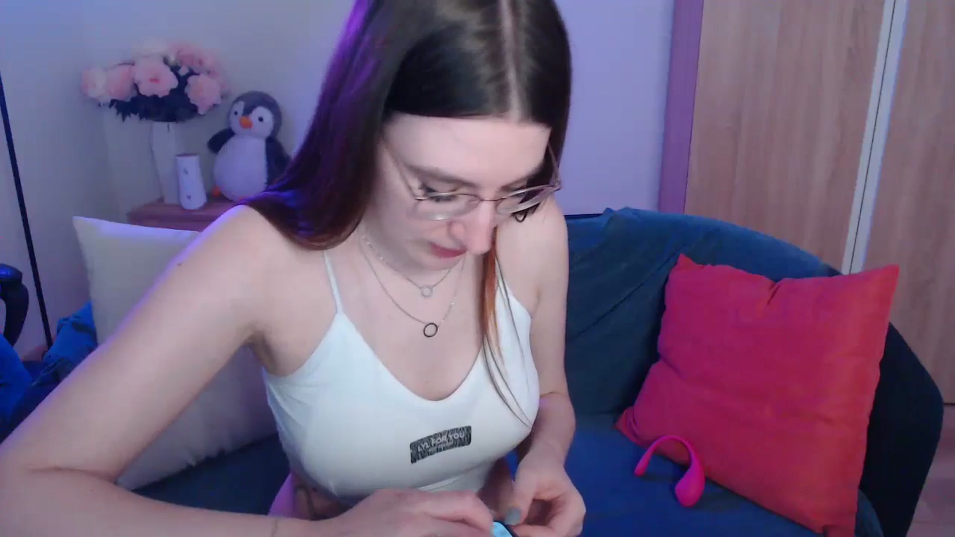 Gallery image thumbnail from Brocard's myfreecams stream on, 12/05/2023, 12:28 image 19 of 20