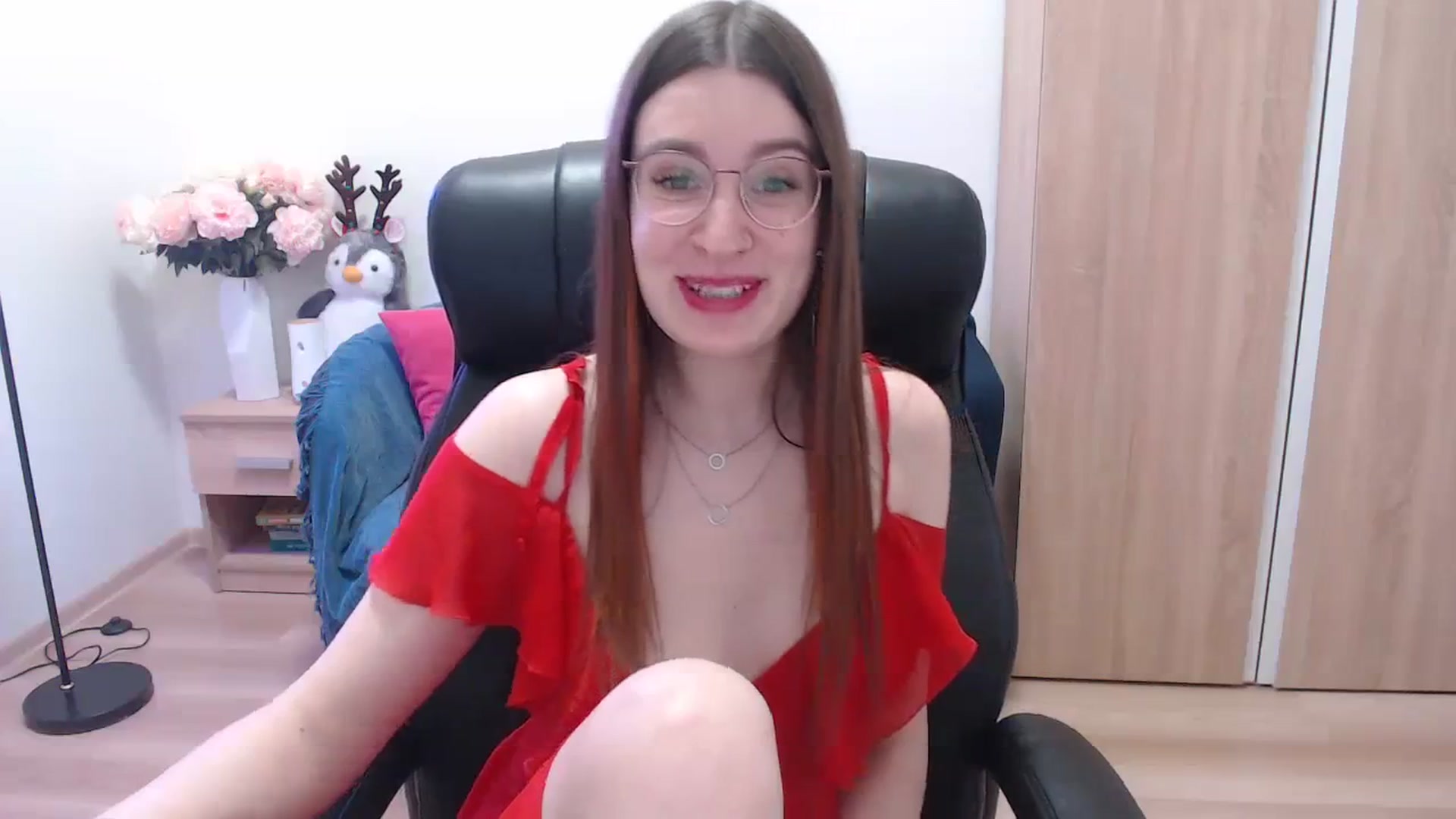 Gallery image thumbnail from Brocard's myfreecams stream on, 12/10/2023, 13:59 image 17 of 20