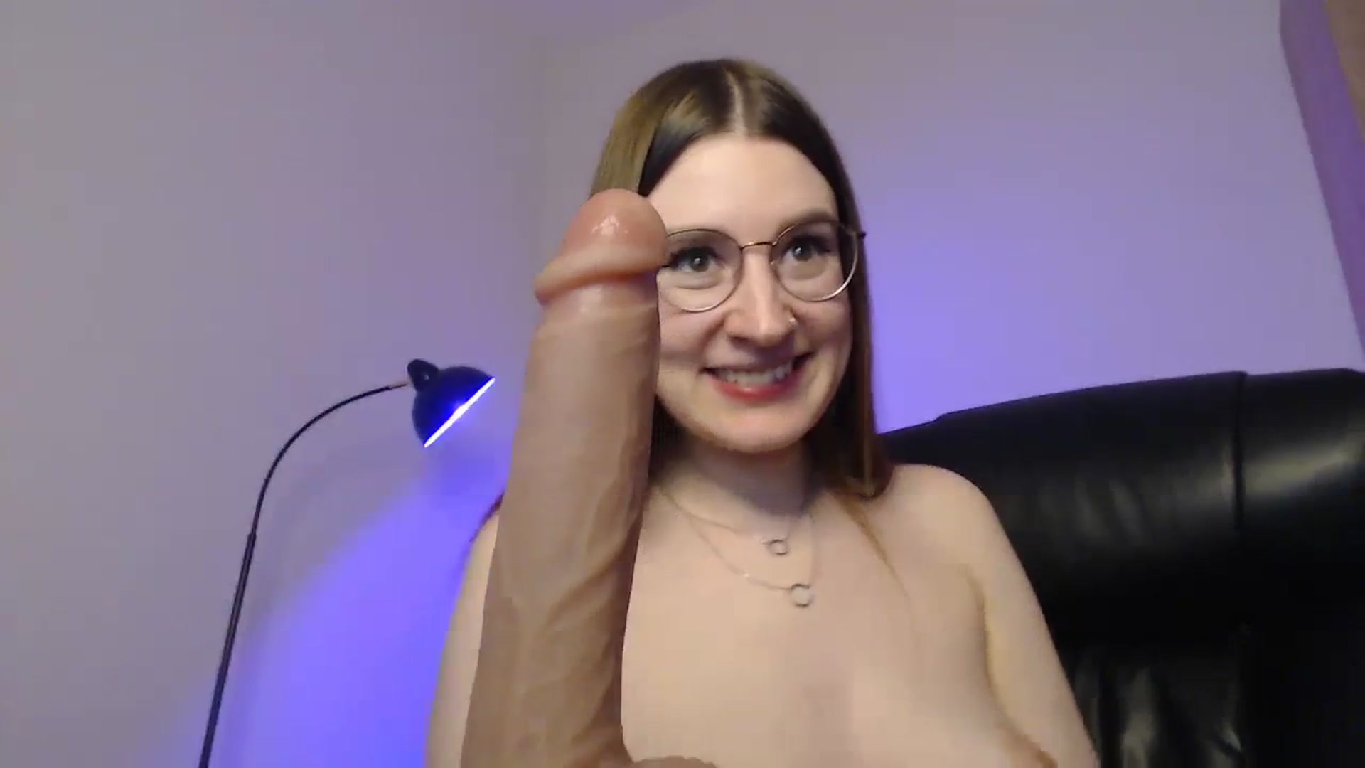 Gallery image thumbnail from Brocard's myfreecams stream on, 12/17/2023, 14:21 image 16 of 20