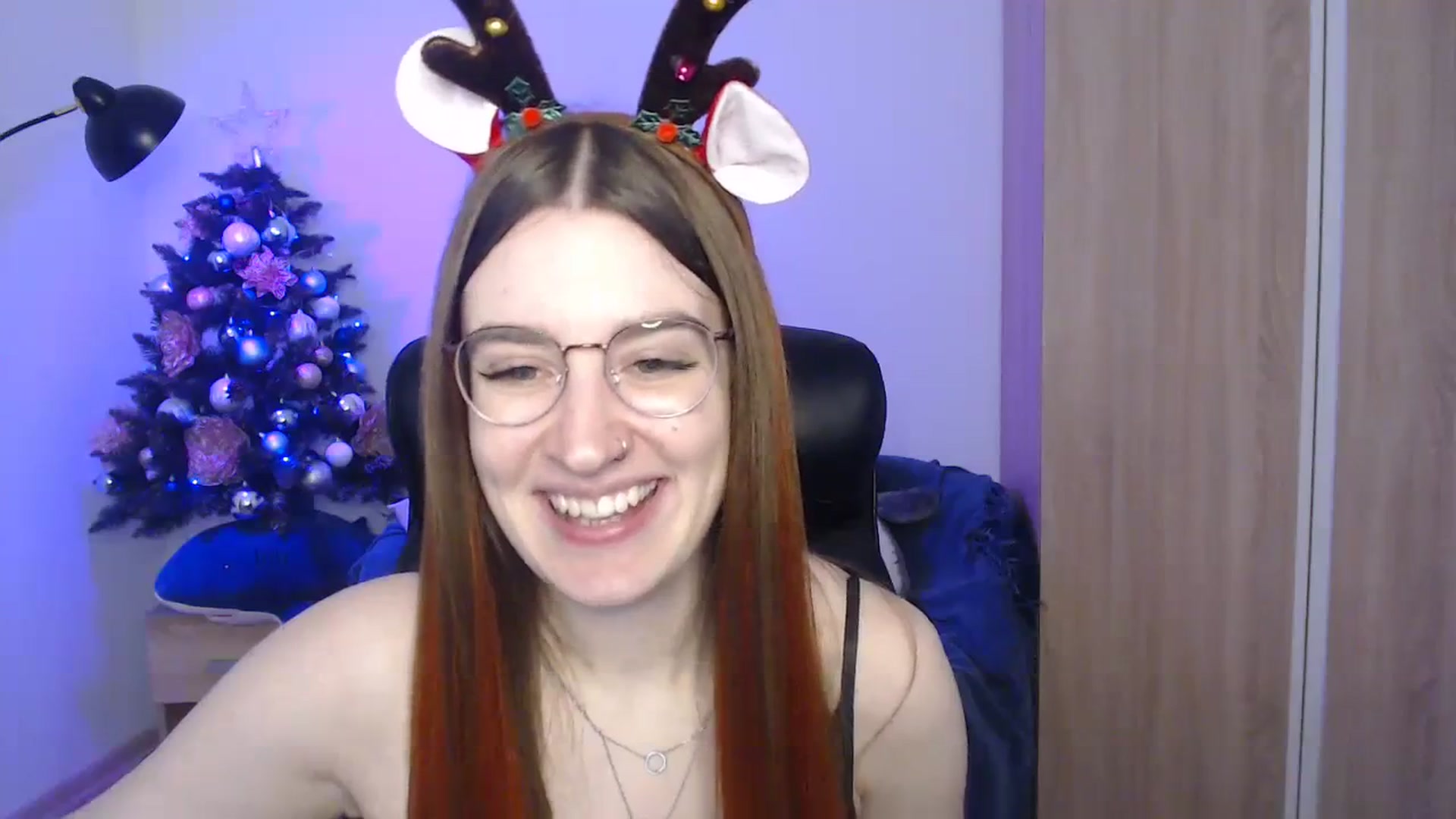 Gallery image thumbnail from Brocard's myfreecams stream on, 12/22/2023, 10:58 image 7 of 20