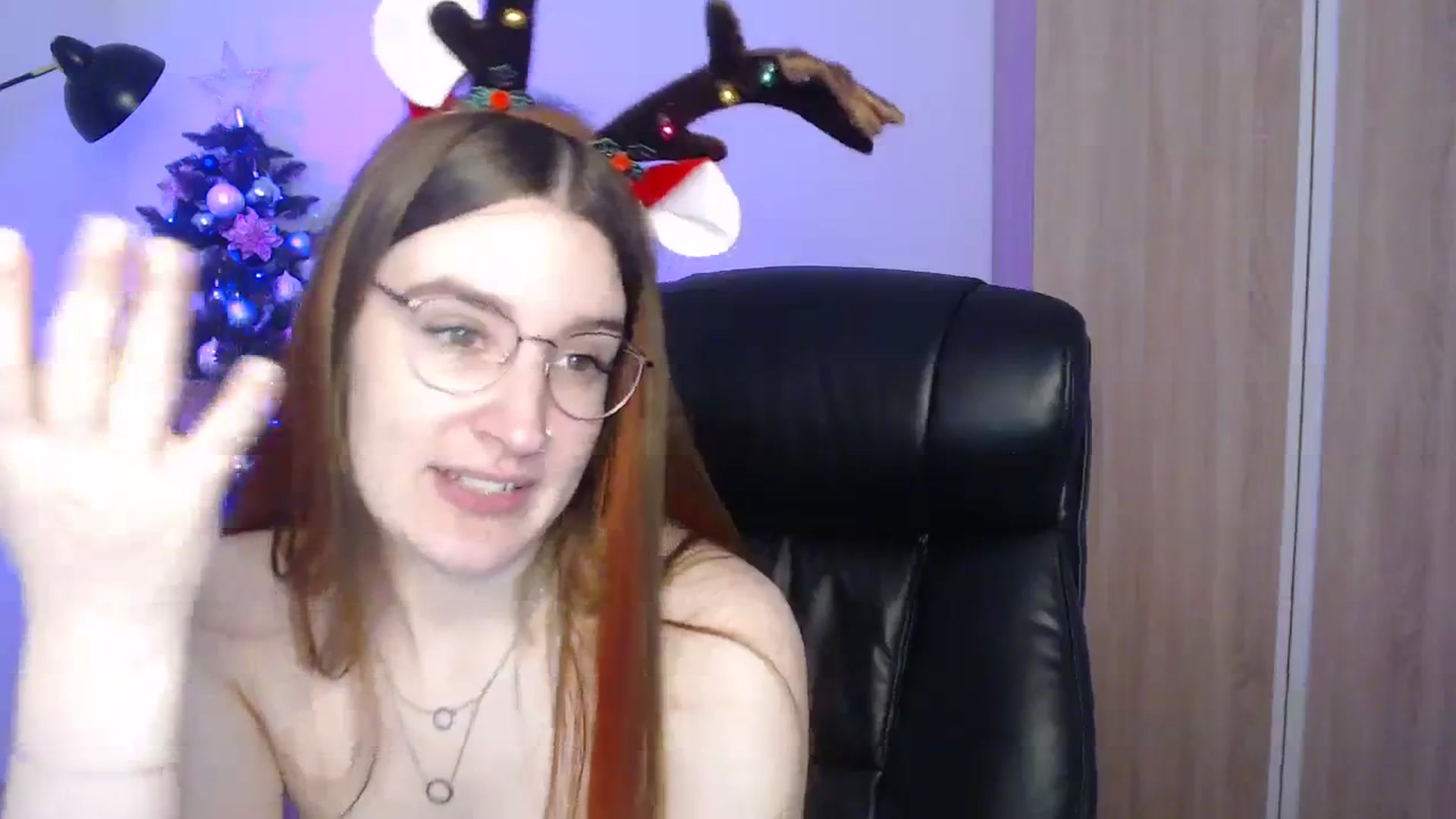 Gallery image thumbnail from Brocard's myfreecams stream on, 12/22/2023, 10:58 image 11 of 20