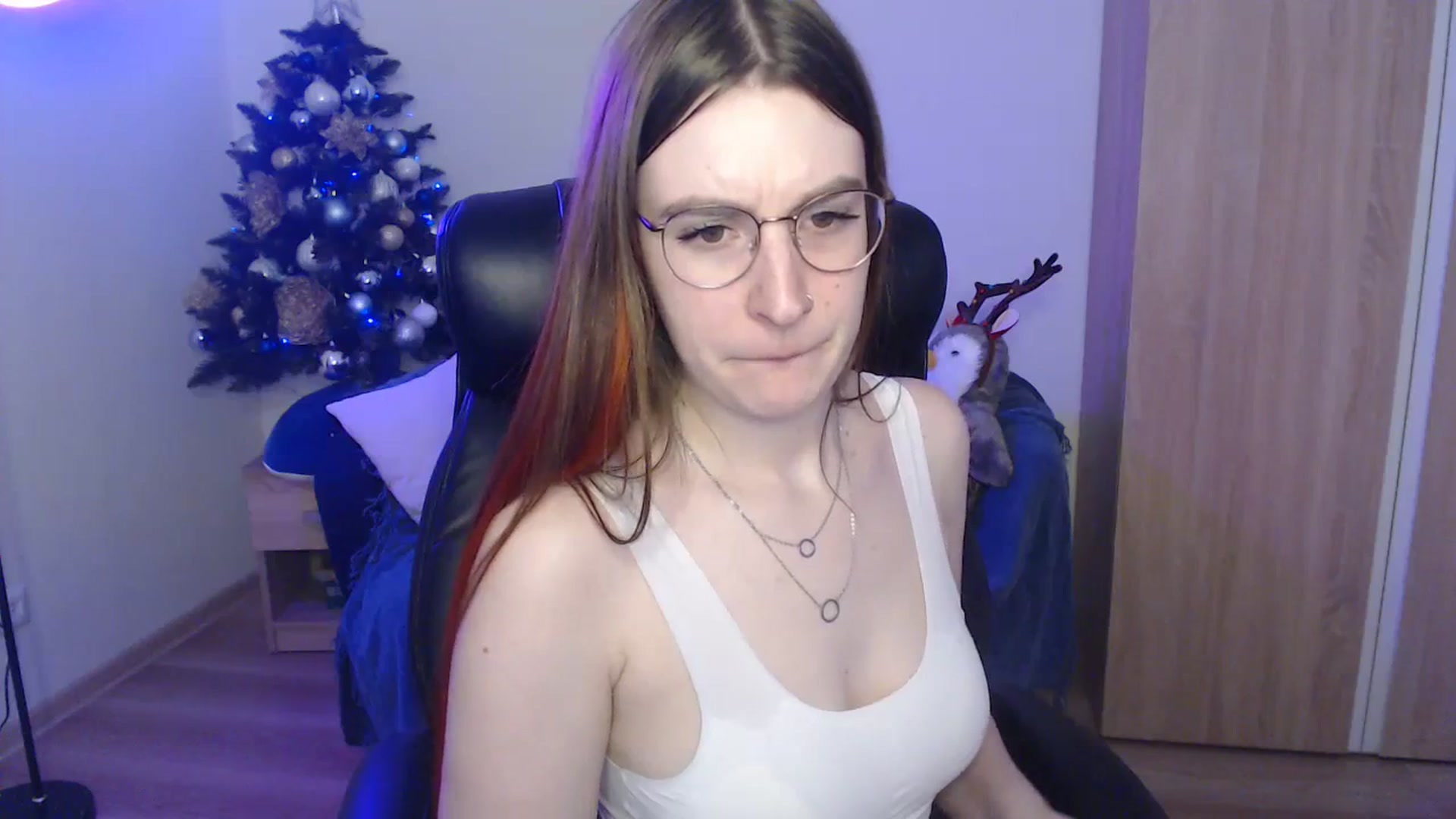 Gallery image thumbnail from Brocard's myfreecams stream on, 12/25/2023, 13:25 image 5 of 20