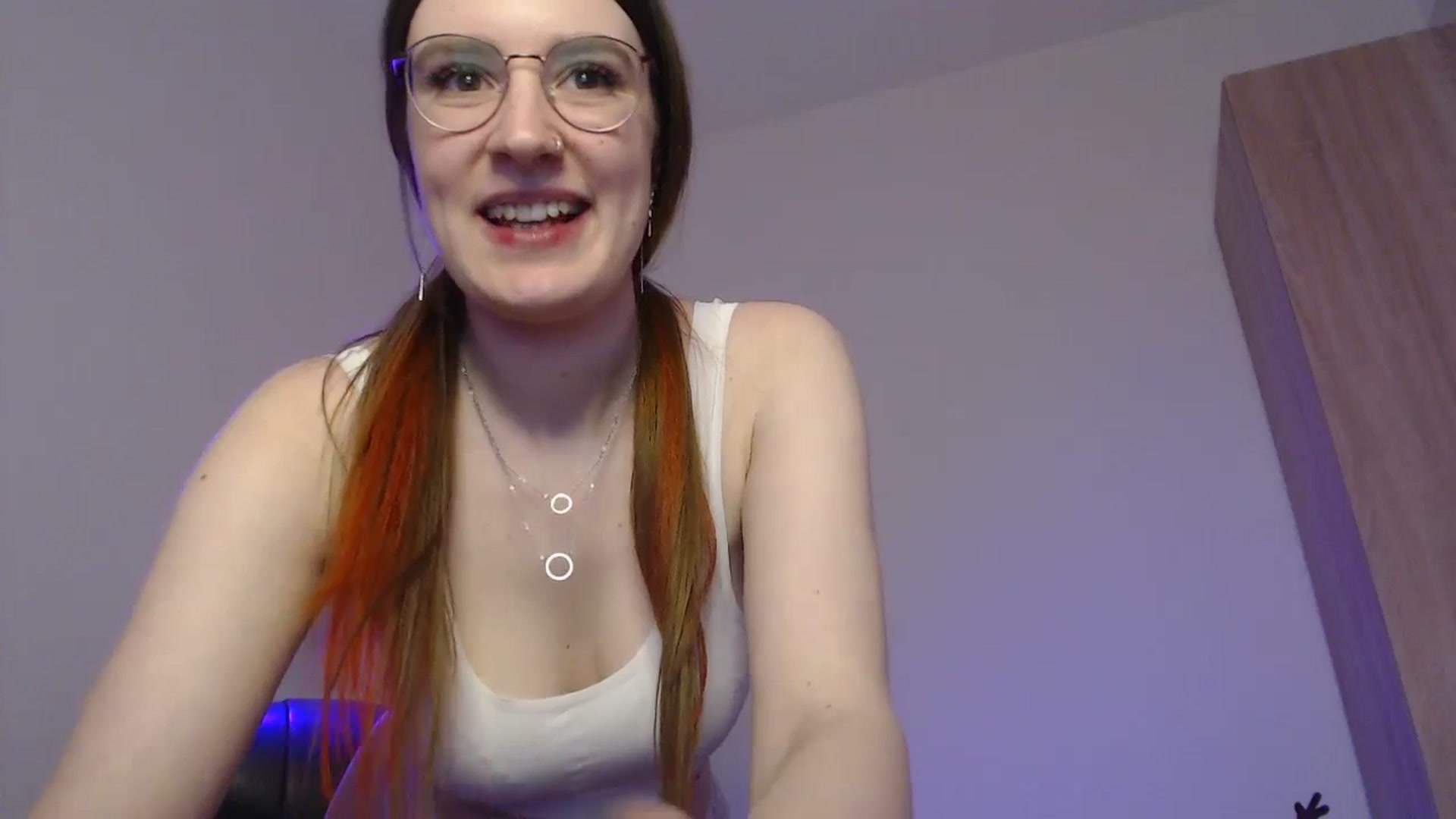 Gallery image thumbnail from Brocard's myfreecams stream on, 12/25/2023, 14:52 image 17 of 20