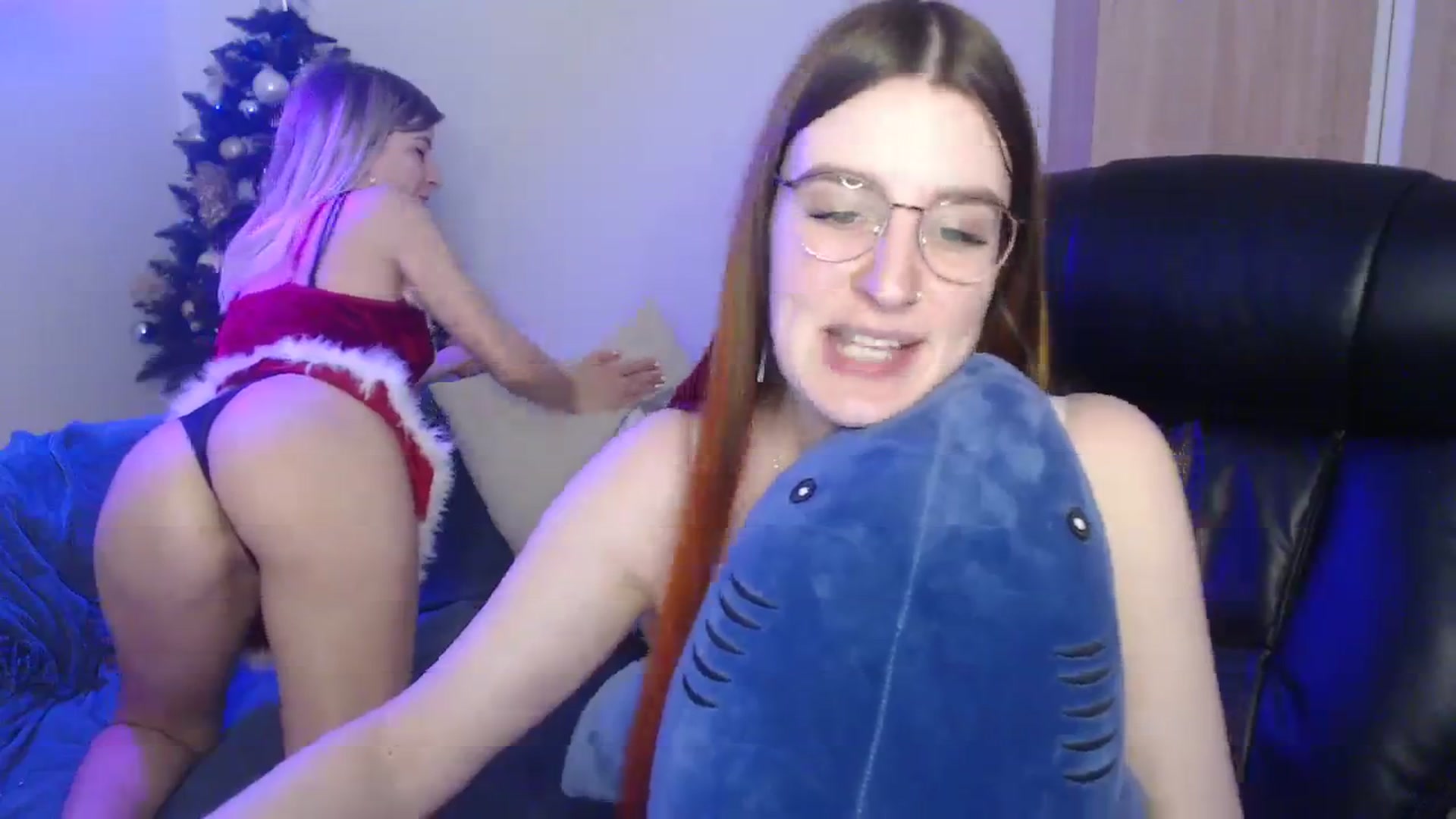 Gallery image thumbnail from Brocard's myfreecams stream on, 12/27/2023, 11:53 image 18 of 20