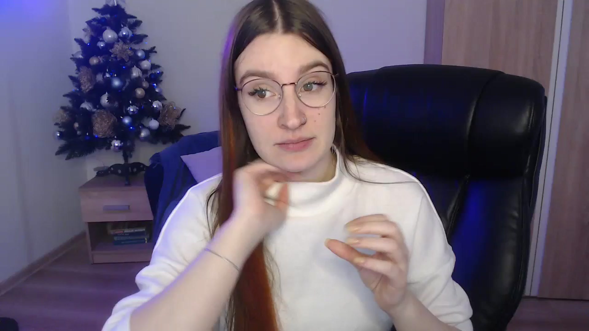 Gallery image thumbnail from Brocard's myfreecams stream on, 01/04/2024, 10:24 image 1 of 20