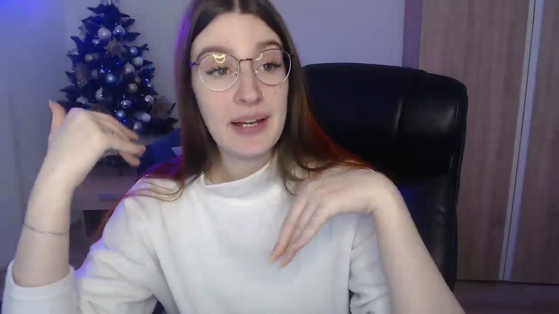 Gallery image thumbnail from Brocard's myfreecams stream on, 01/04/2024, 10:24 image 9 of 20