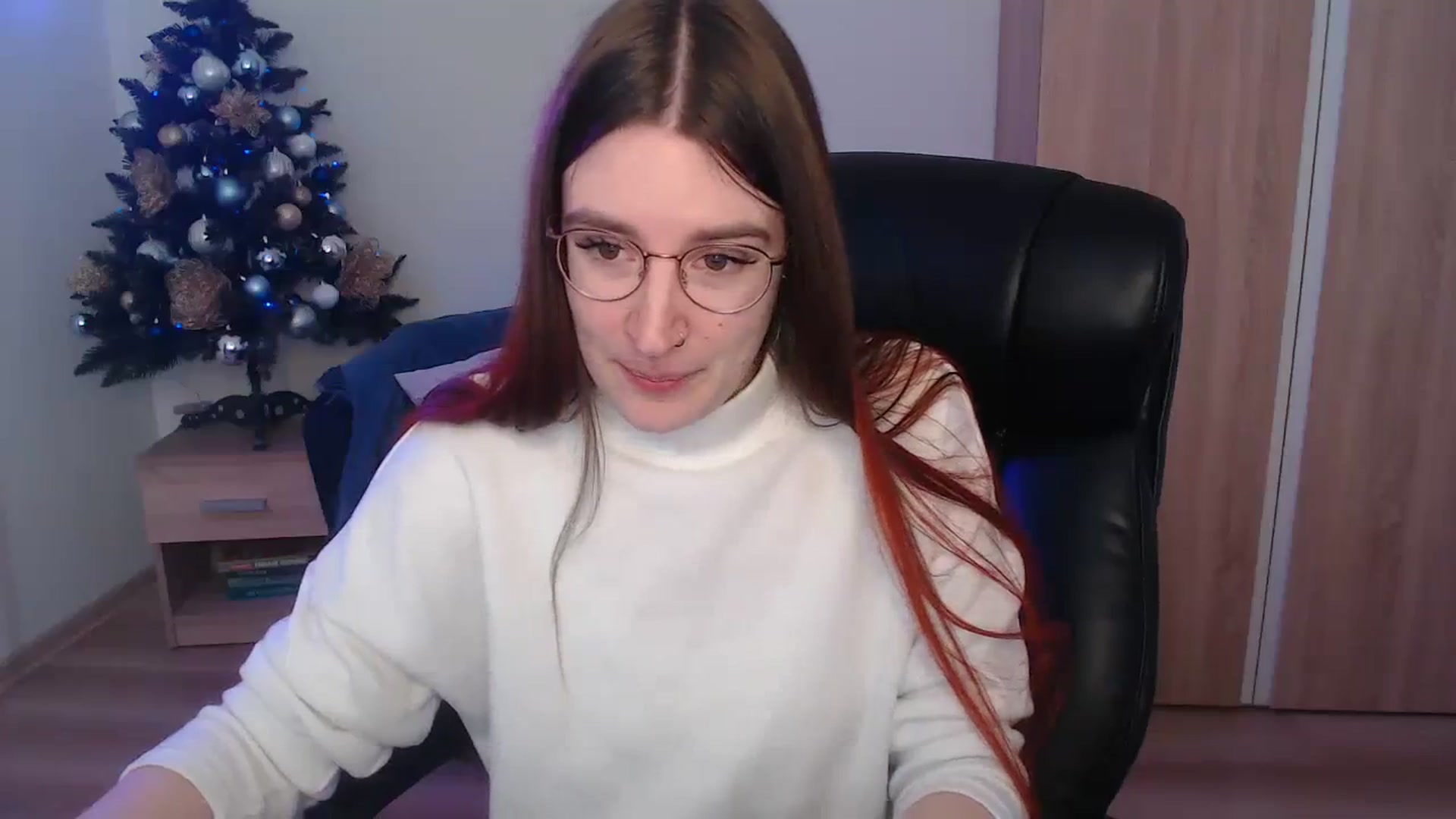 Gallery image thumbnail from Brocard's myfreecams stream on, 01/04/2024, 10:24 image 17 of 20