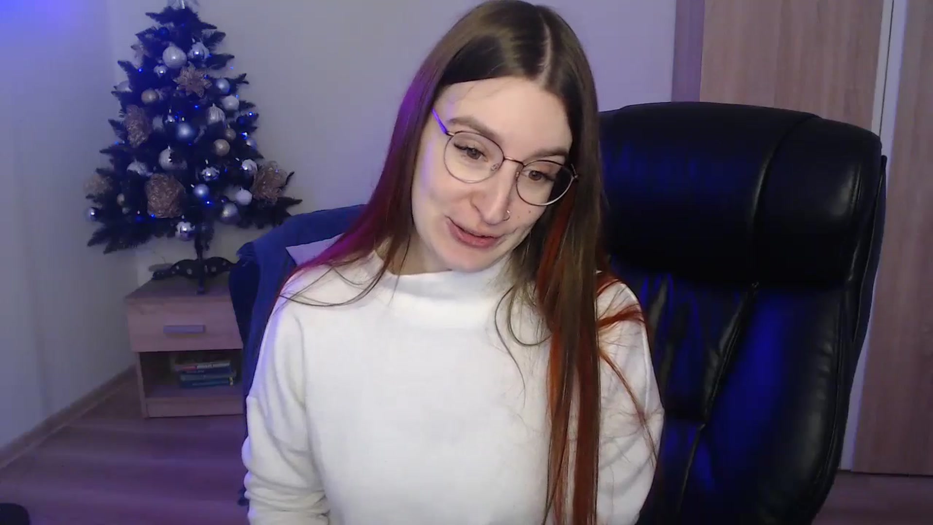 Gallery image thumbnail from Brocard's myfreecams stream on, 01/04/2024, 10:24 image 4 of 20