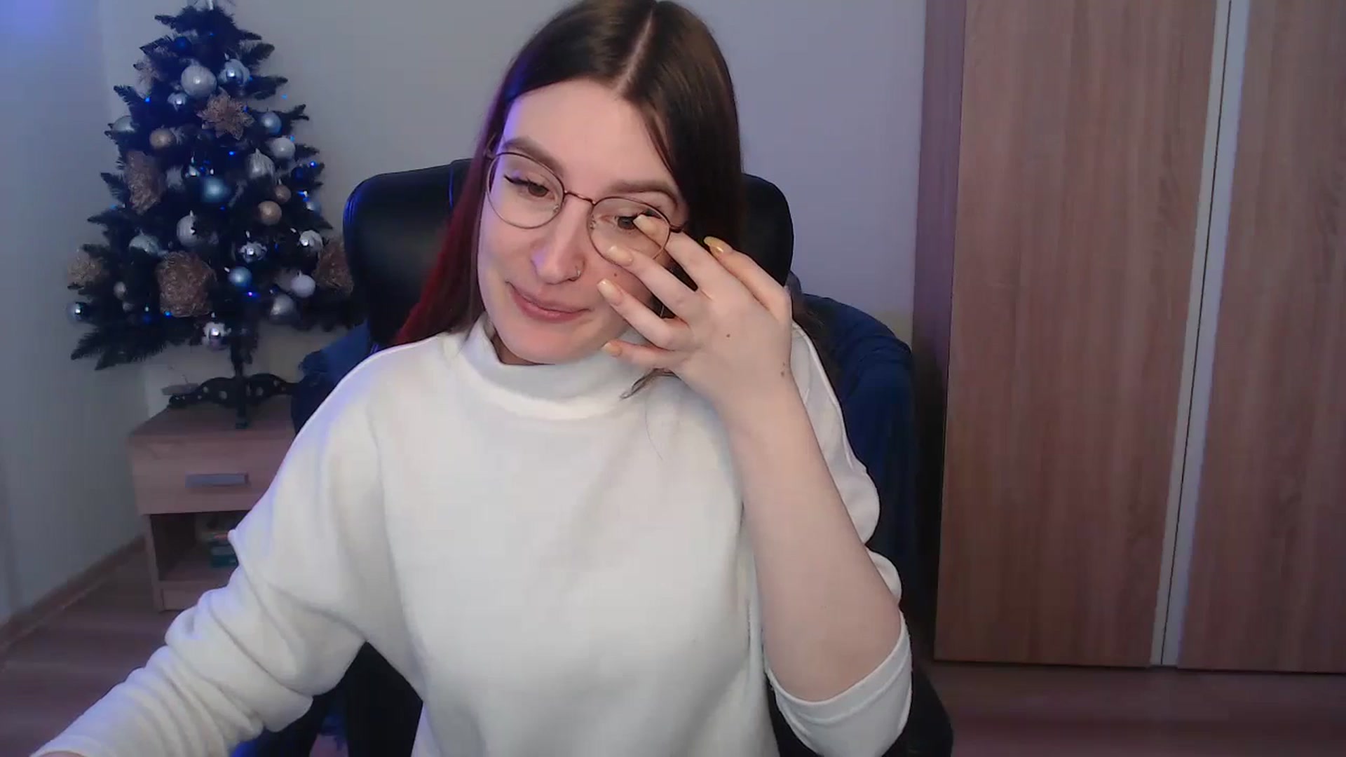 Gallery image thumbnail from Brocard's myfreecams stream on, 01/04/2024, 10:24 image 18 of 20