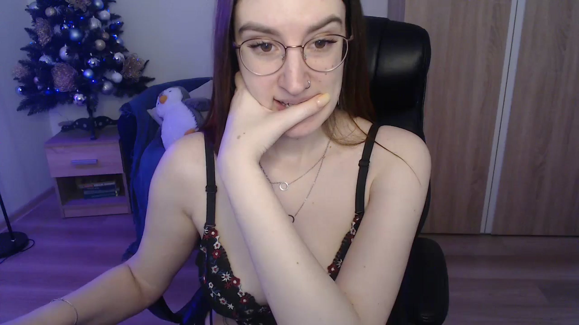 Gallery image thumbnail from Brocard's myfreecams stream on, 01/05/2024, 09:46 image 20 of 20