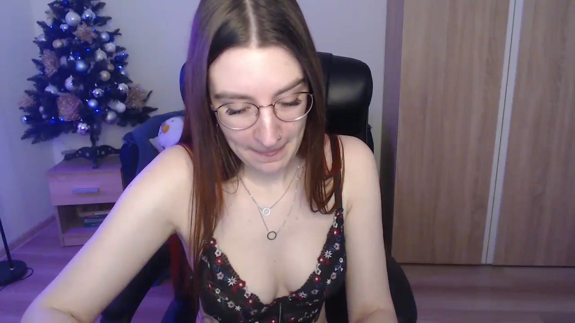 Gallery image thumbnail from Brocard's myfreecams stream on, 01/05/2024, 09:46 image 17 of 20