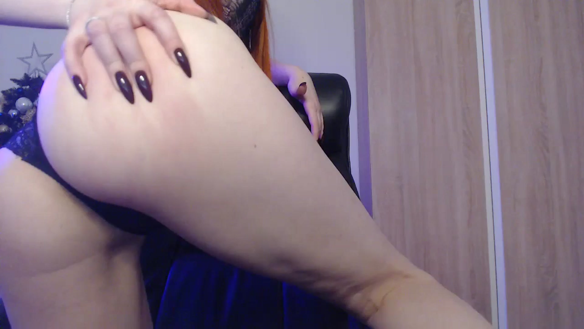 Gallery image thumbnail from Brocard's myfreecams stream on, 01/06/2024, 12:29 image 7 of 20