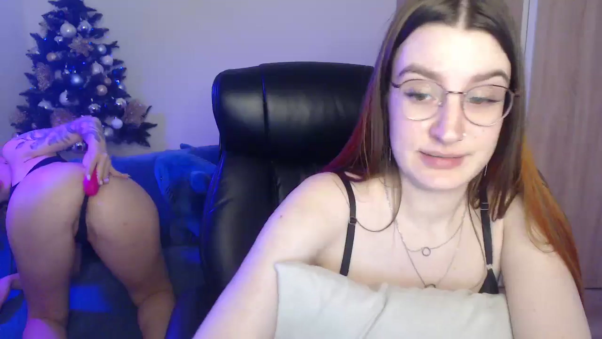 Gallery image thumbnail from Brocard's myfreecams stream on, 01/07/2024, 14:59 image 12 of 20