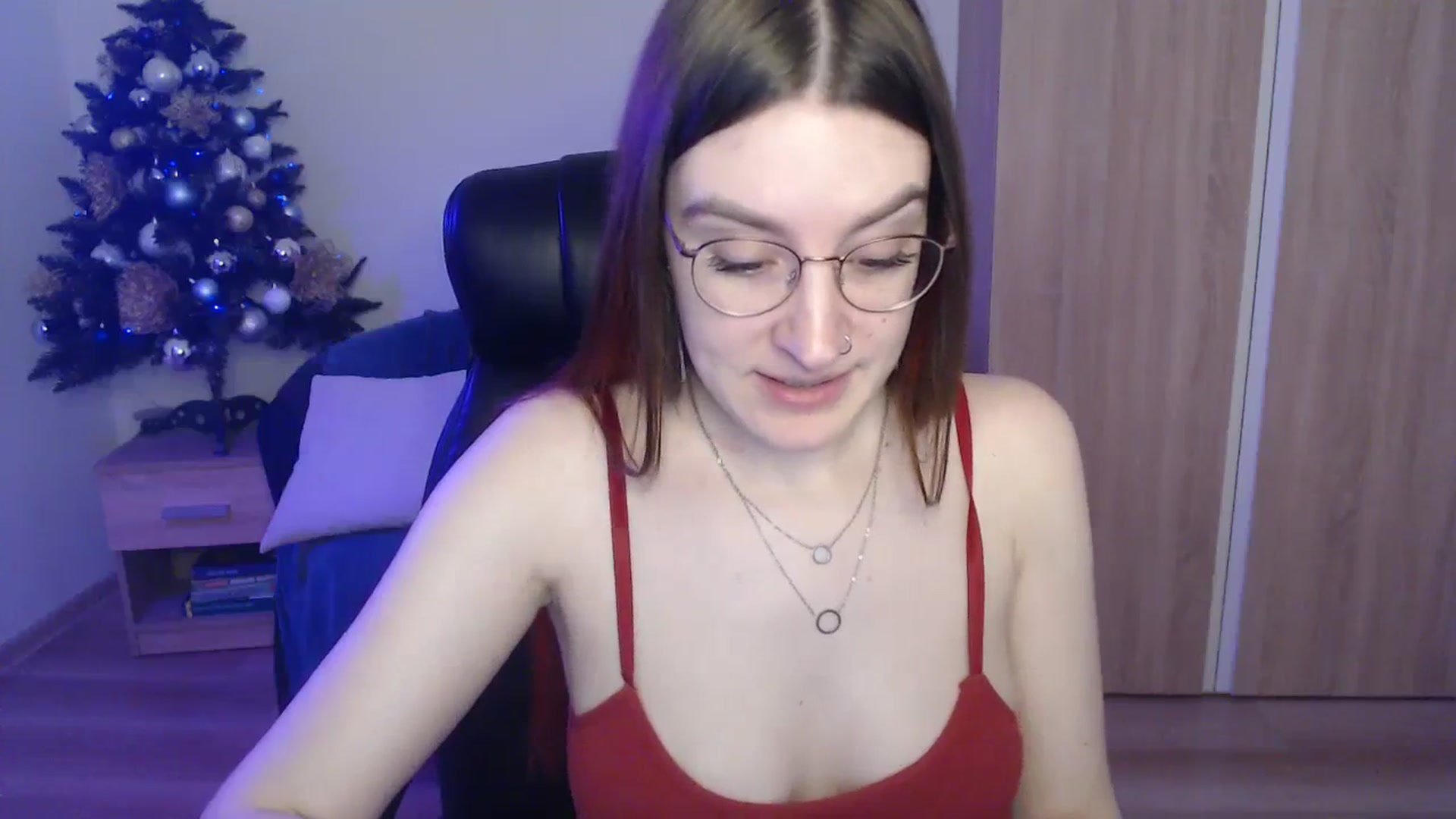 Gallery image thumbnail from Brocard's myfreecams stream on, 01/08/2024, 09:52 image 10 of 20