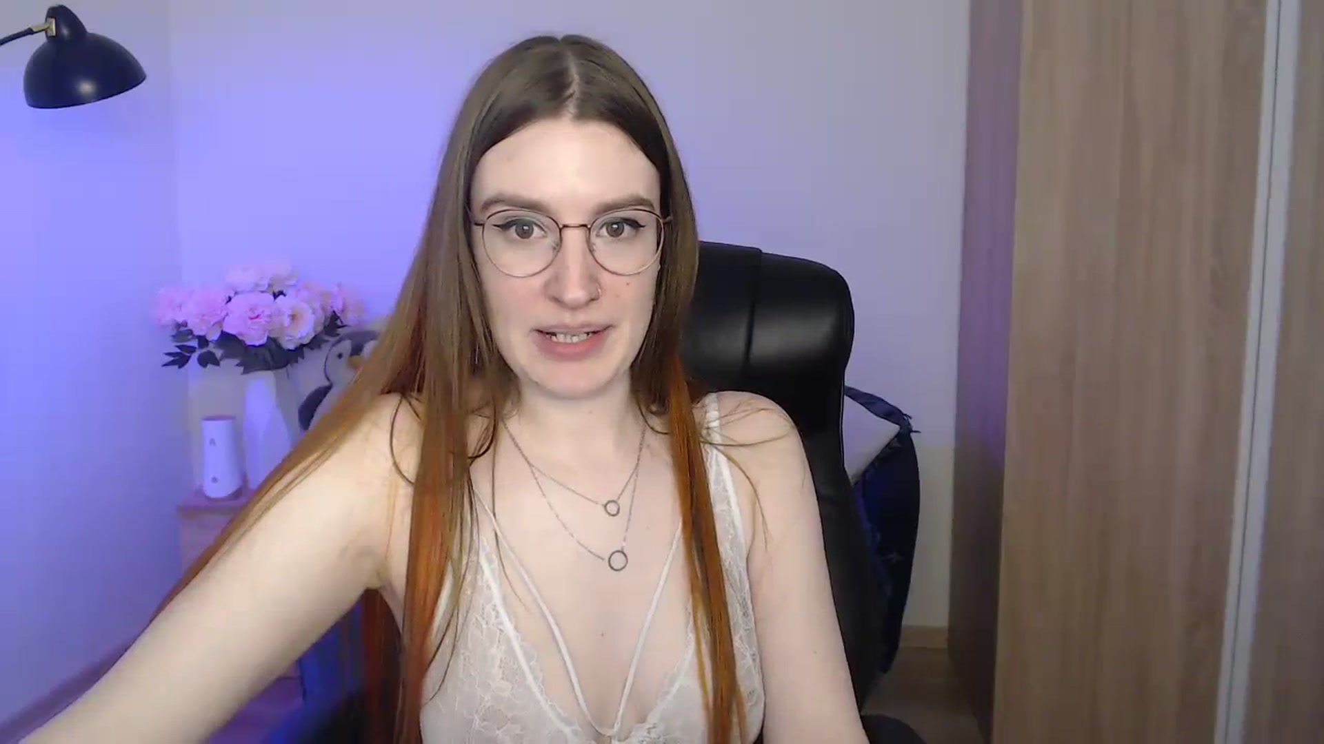 Gallery image thumbnail from Brocard's myfreecams stream on, 03/16/2024, 11:03 image 11 of 20