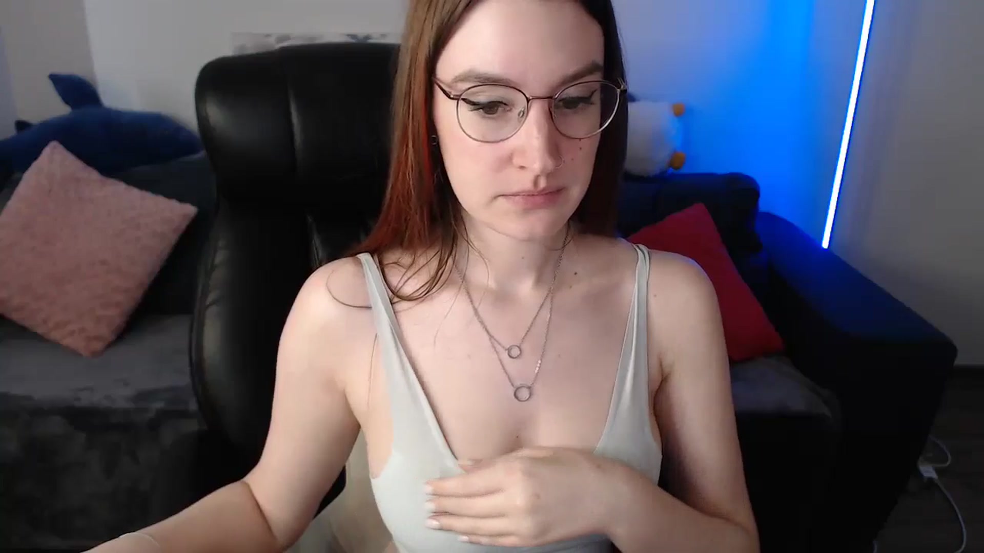 Gallery image thumbnail from Brocard's myfreecams stream on, 05/08/2024, 13:10 image 12 of 20