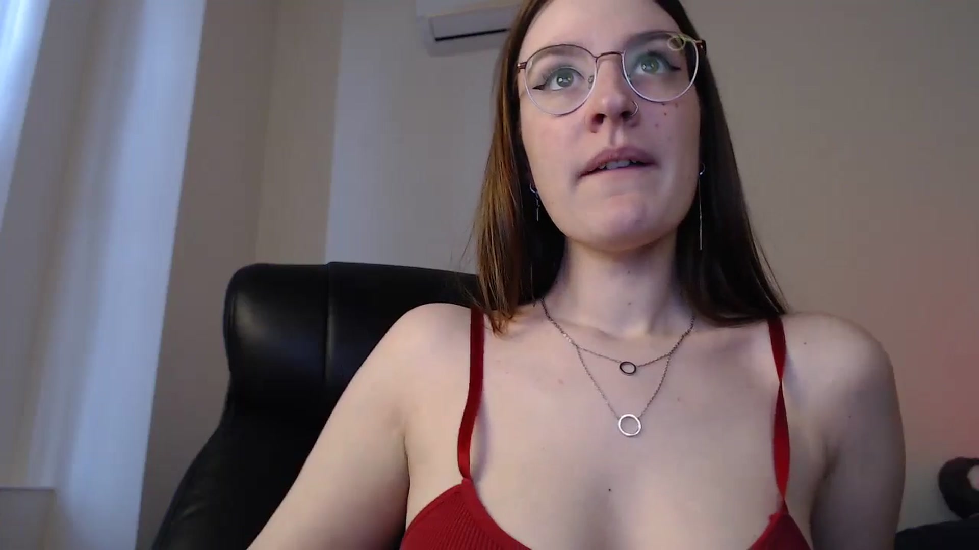 Gallery image thumbnail from Brocard's myfreecams stream on, 05/27/2024, 13:11 image 3 of 20