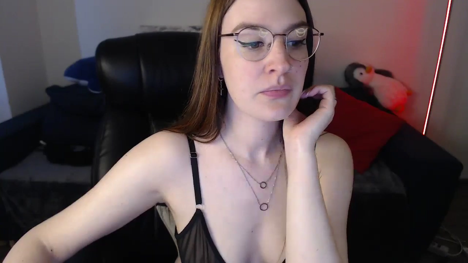 Gallery image thumbnail from Brocard's myfreecams stream on, 05/31/2024, 11:12 image 3 of 20