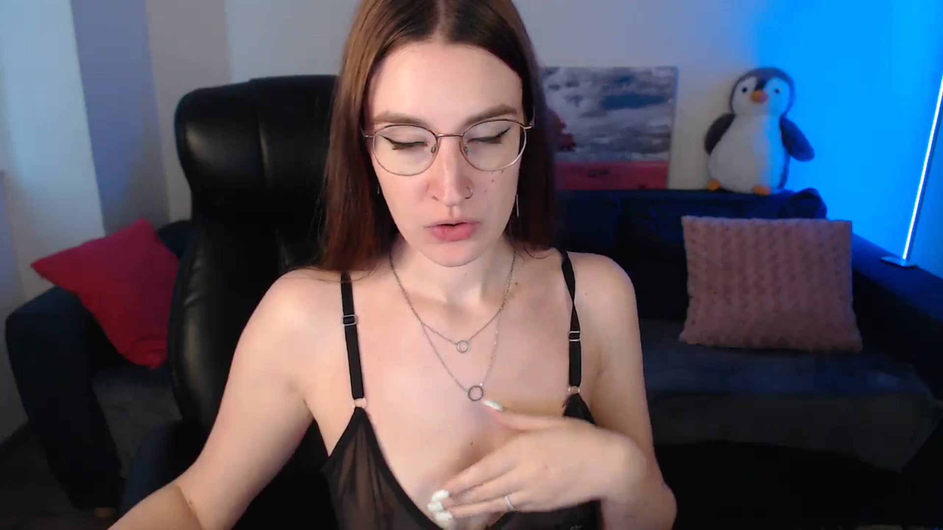 Gallery image thumbnail from Brocard's myfreecams stream on, 07/13/2024, 10:27 image 6 of 20