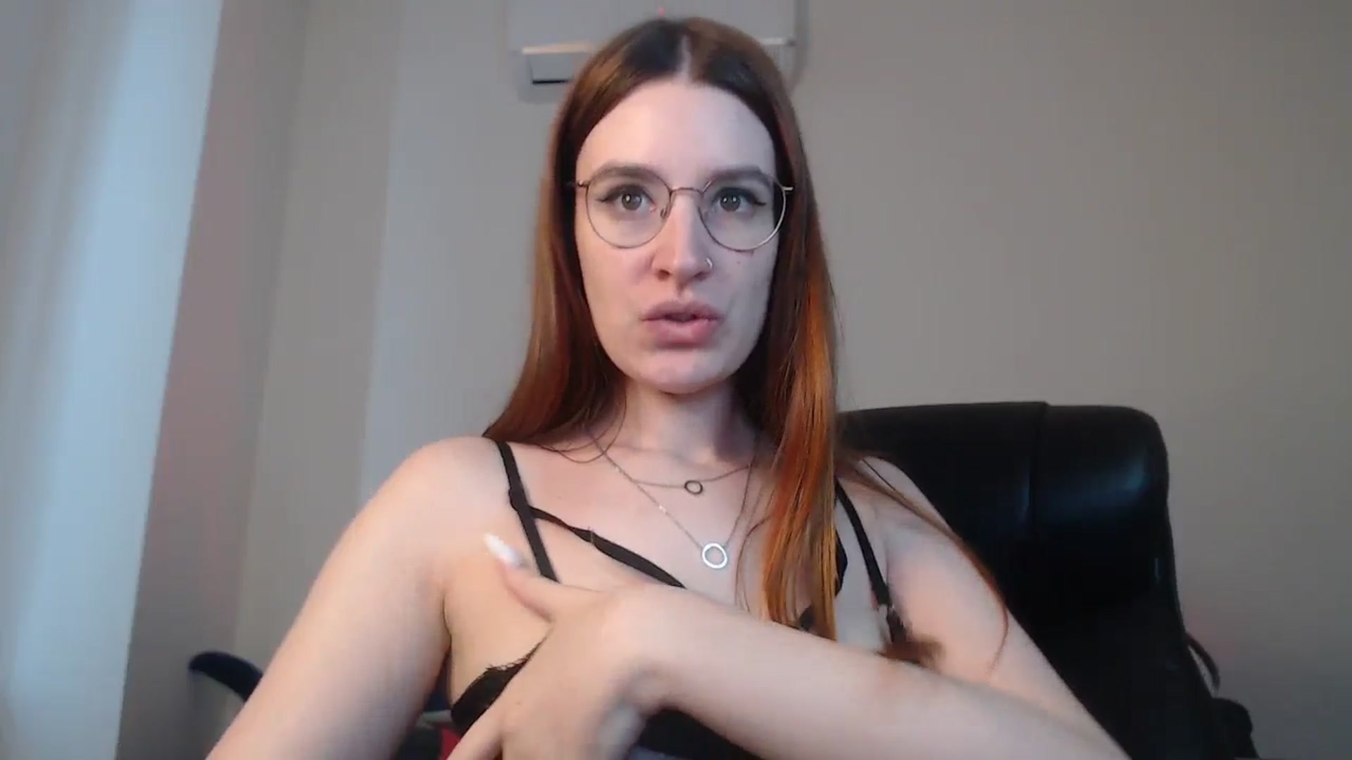 Gallery image thumbnail from Brocard's myfreecams stream on, 08/06/2024, 10:49 image 15 of 20