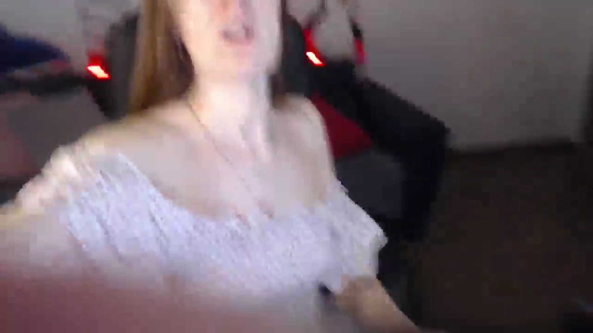 Gallery image thumbnail from Brocard's myfreecams stream on, 08/20/2024, 09:23 image 6 of 20