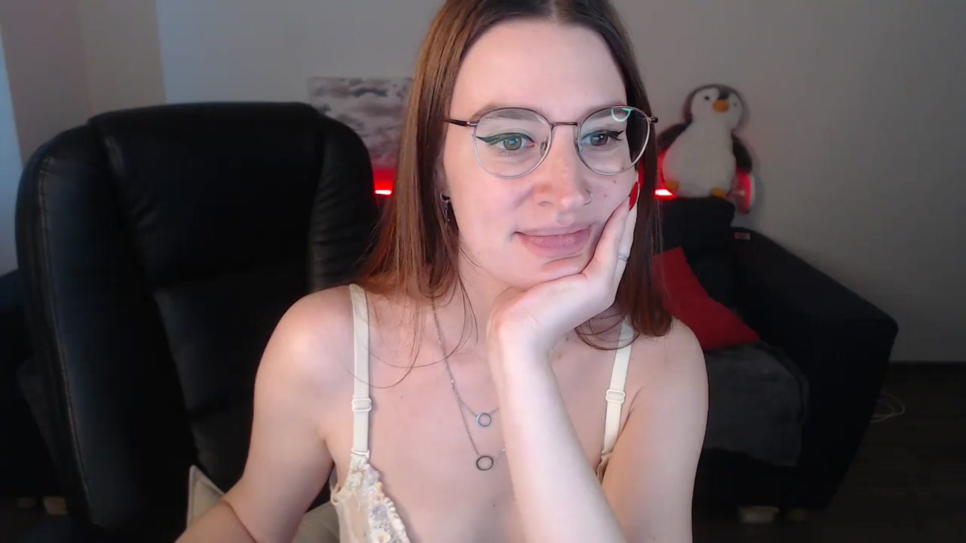 Gallery image thumbnail from Brocard's myfreecams stream on, 08/20/2024, 12:51 image 9 of 20