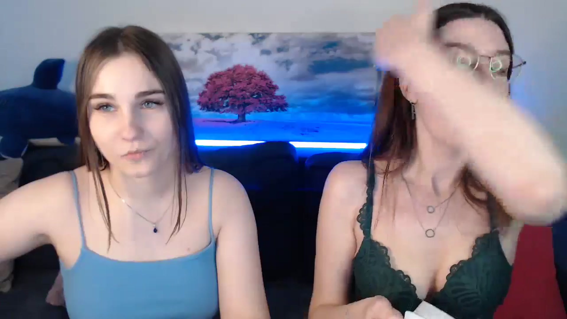 Gallery image thumbnail from Brocard's myfreecams stream on, 08/28/2024, 12:20 image 11 of 20