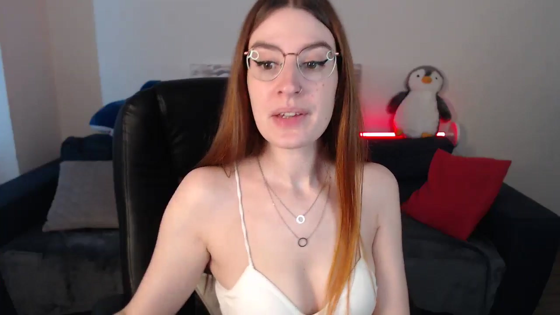 Gallery image thumbnail from Brocard's myfreecams stream on, 09/03/2024, 08:40 image 14 of 20