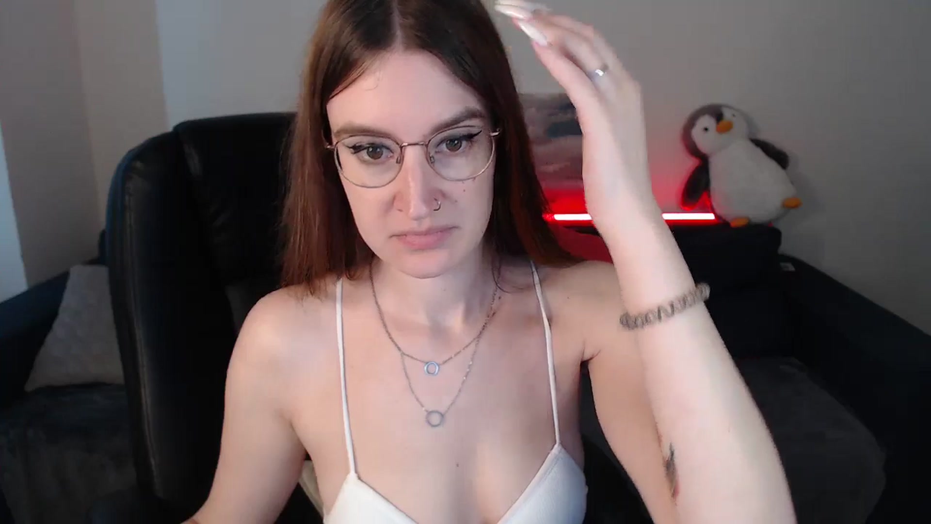 Gallery image thumbnail from Brocard's myfreecams stream on, 09/11/2024, 08:51 image 16 of 20