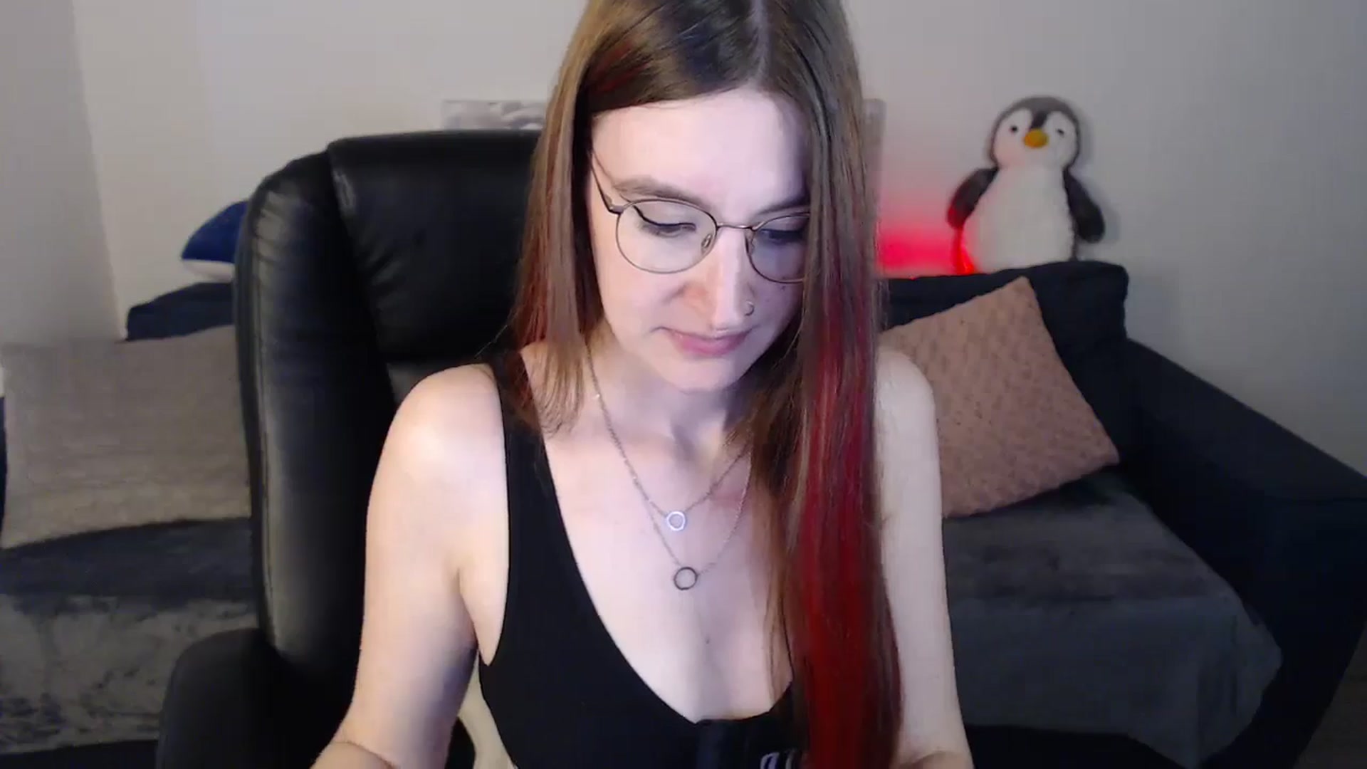 Gallery image thumbnail from Brocard's myfreecams stream on, 09/22/2024, 10:32 image 11 of 20