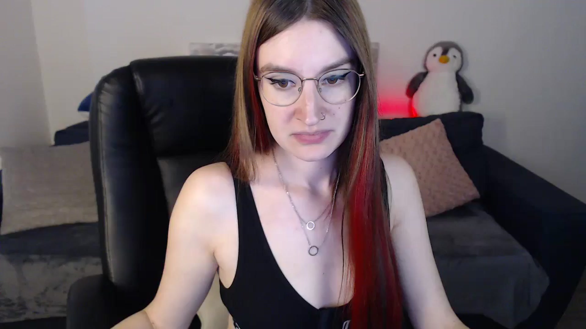 Gallery image thumbnail from Brocard's myfreecams stream on, 09/22/2024, 10:32 image 4 of 20